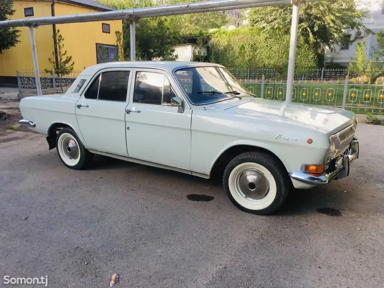 ГАЗ 24 1980 · 2.4 MT