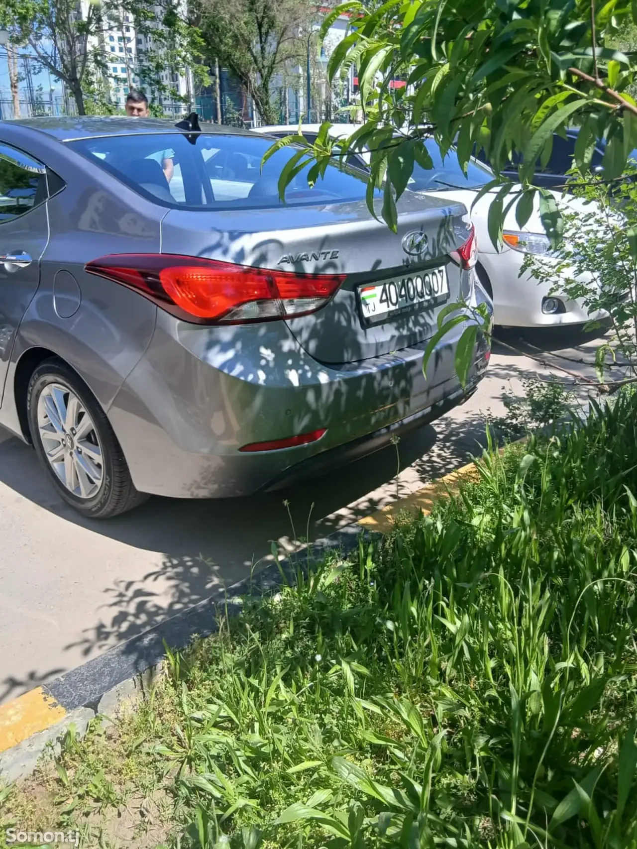 Hyundai Avante 2014 · 1.6 AT