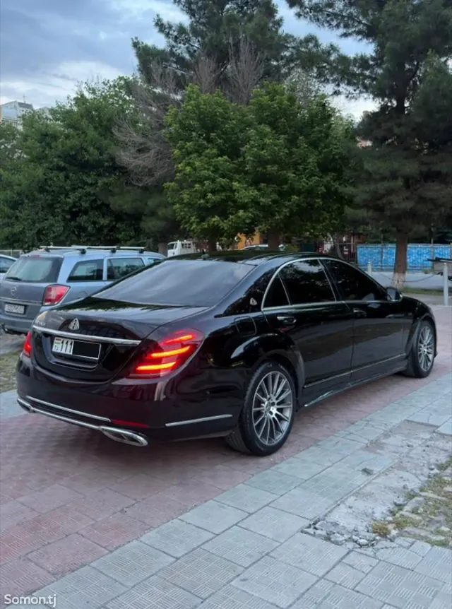 Mercedes-Benz S class 2007 · 3.5 AT