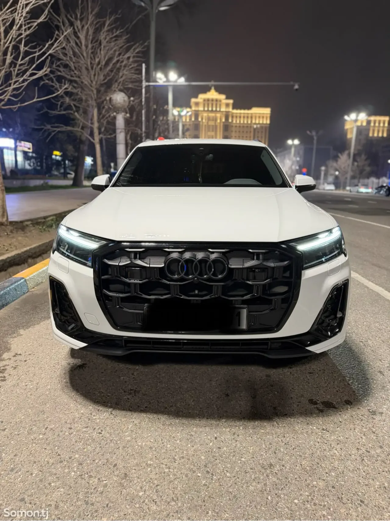 Audi Q7 2025 · 4.0 AT