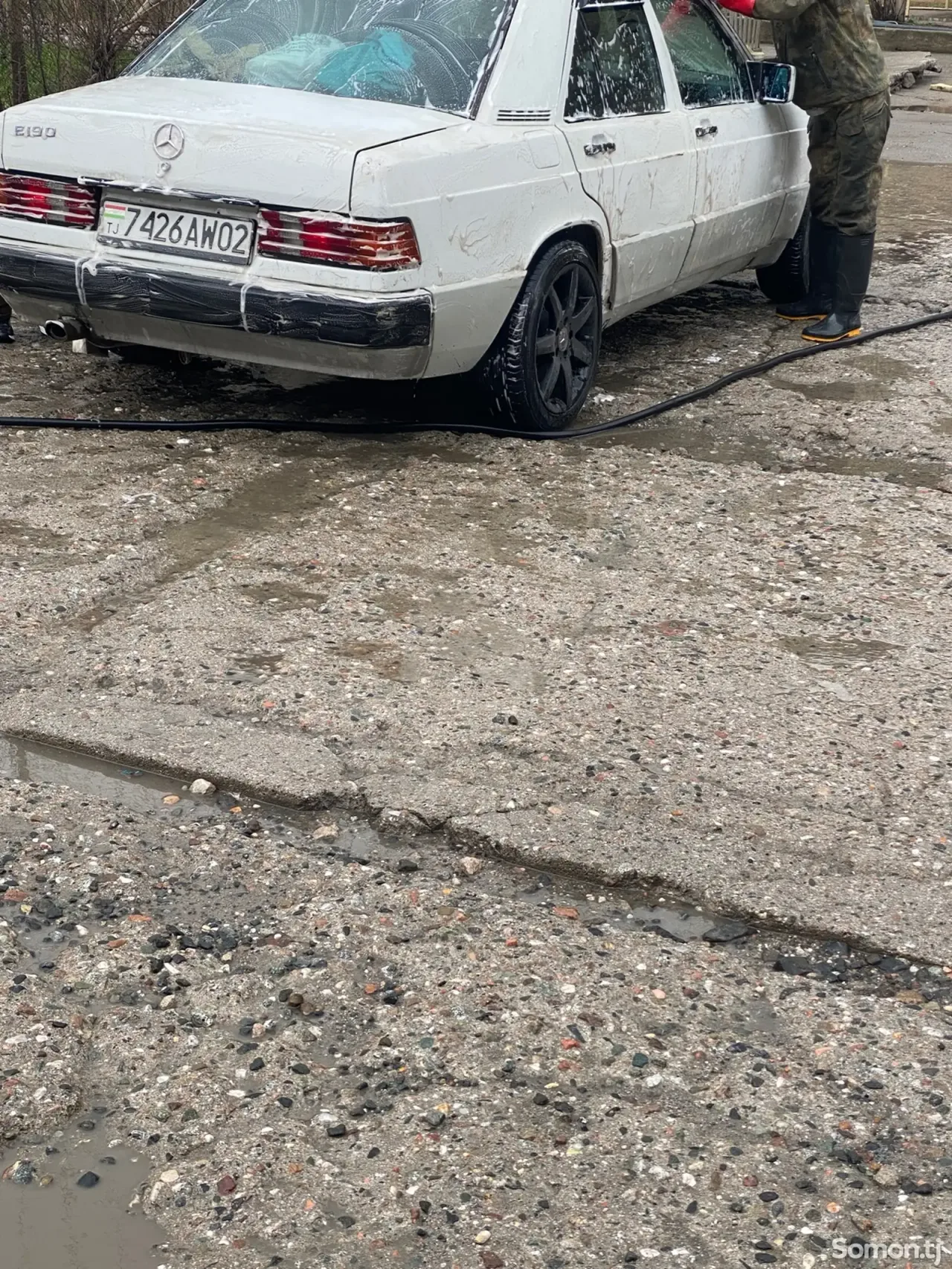 Mercedes-Benz W201 1989 · 2.0 MT