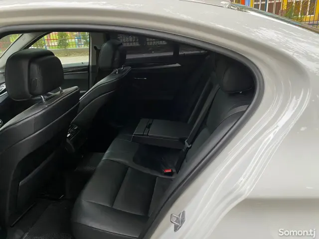 BMW 5 series 2013 · 2.0 AT