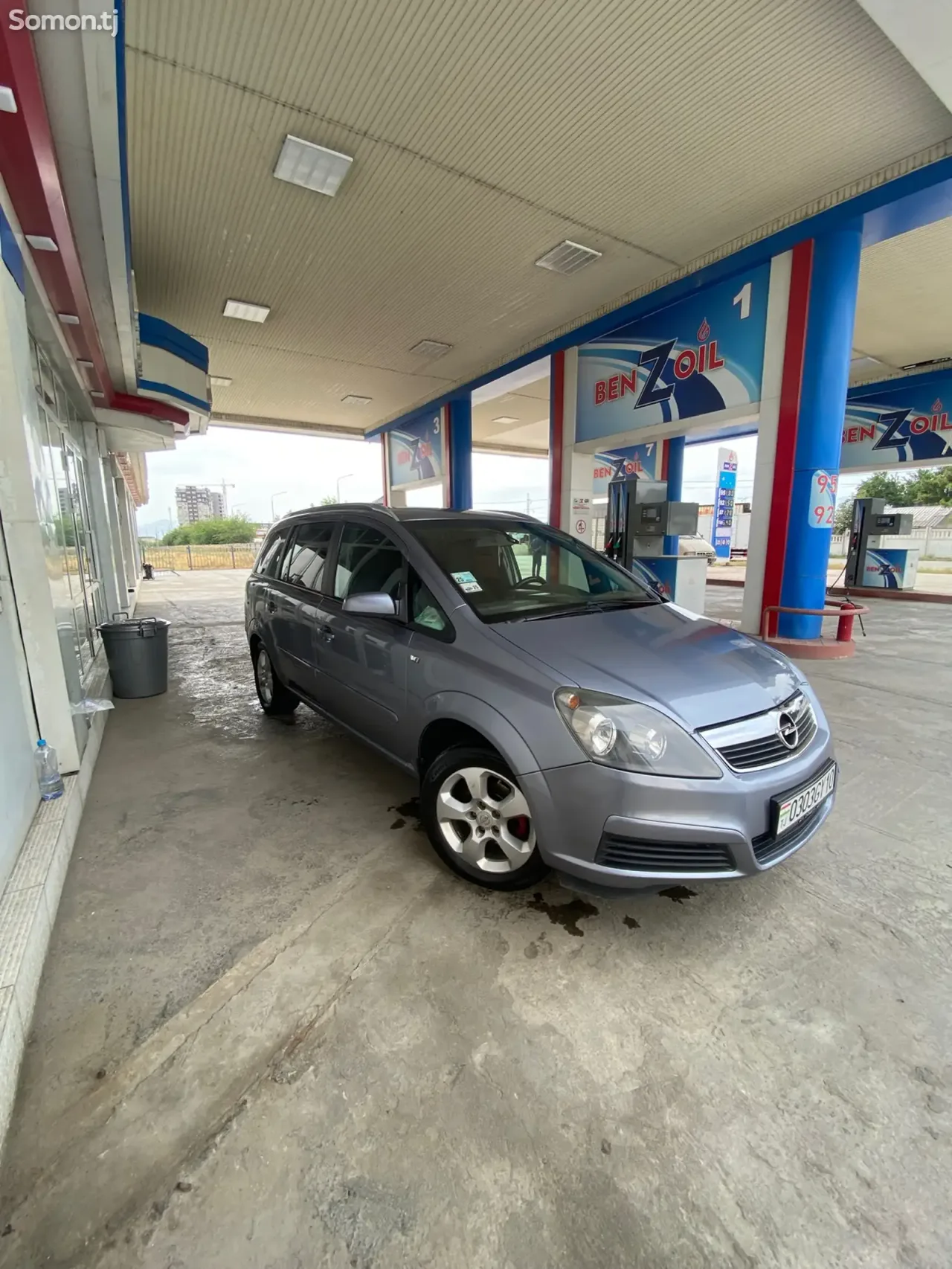 Opel Zafira 2006 · 1.8 MT