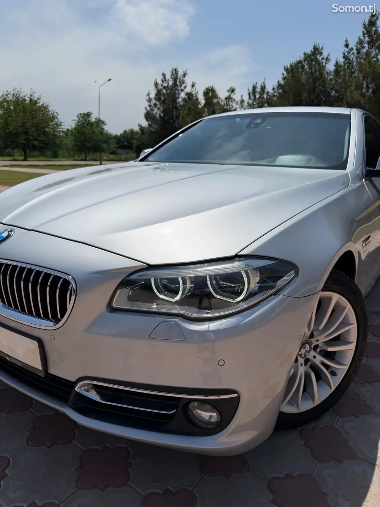 BMW 5 series 2015 · 2.0 AT