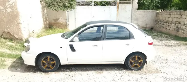 Daewoo Lanos 1997 · 1.5 MT