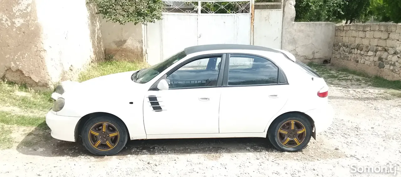 Daewoo Lanos 1997 · 1.5 MT