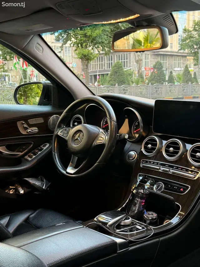 Mercedes-Benz C class 2016 · 2.0 AT