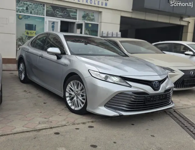 Toyota Camry 2018 · 2.5 AT