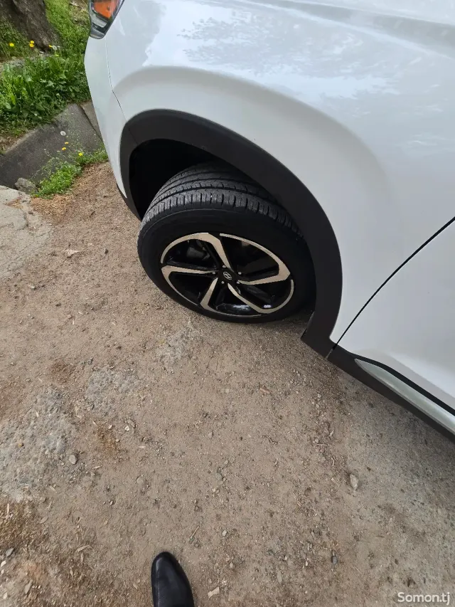 Hyundai Santa Fe 2019 · 2.4 AT