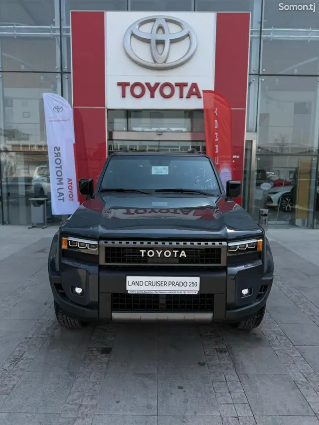 Toyota Land Cruiser Prado 2025 · 2.4 AT