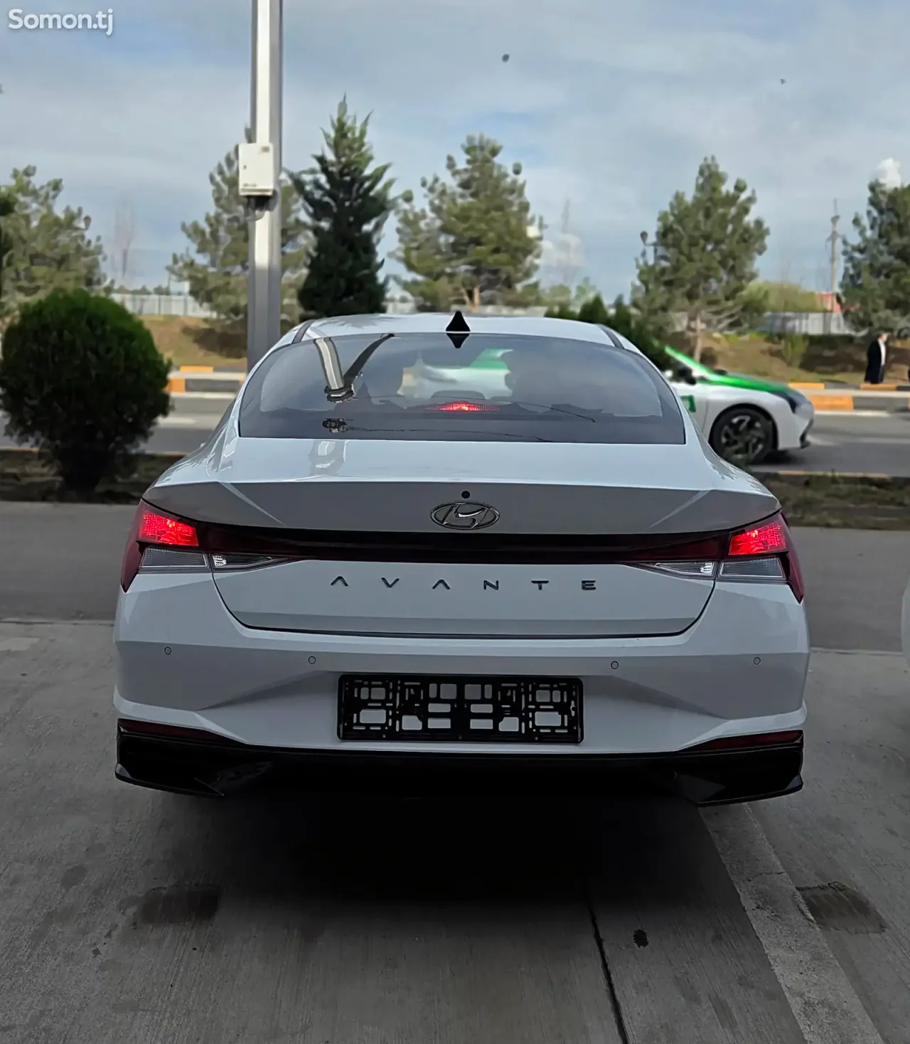 Hyundai Avante 2021 · 1.6 AT
