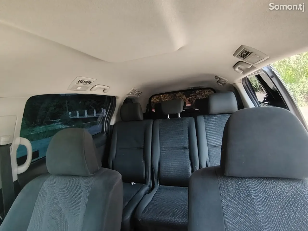 Toyota Estima 2015 · 2.4 CVT