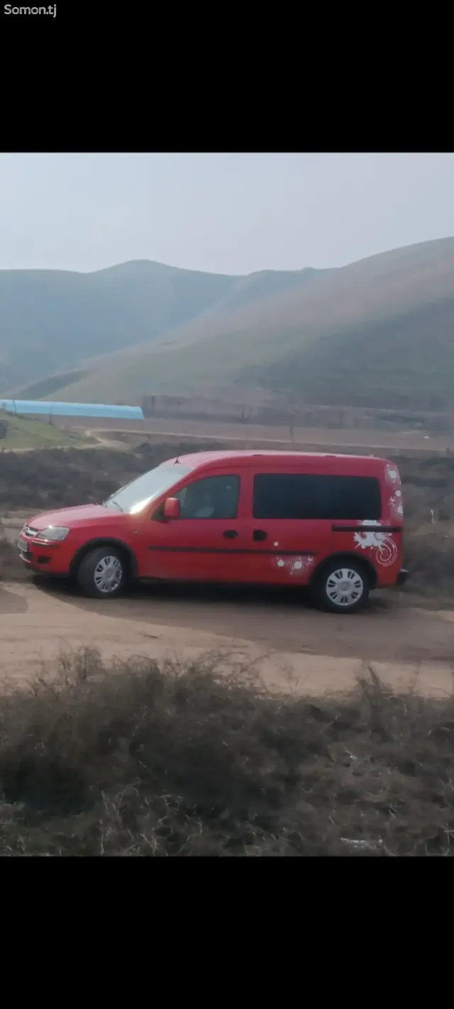 Opel Combo 2008 · 1.6 MT