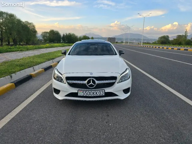 Mercedes-Benz CLS class 2015 · 2.5 AT