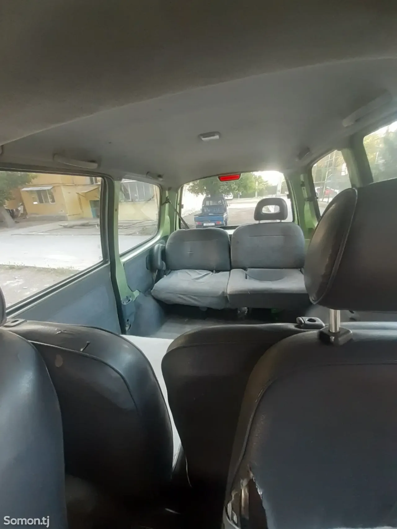 Nissan Serena 1997 · 1.5 MT