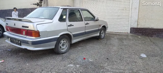Lada (ВАЗ) 2115 2005 · 1.6 MT