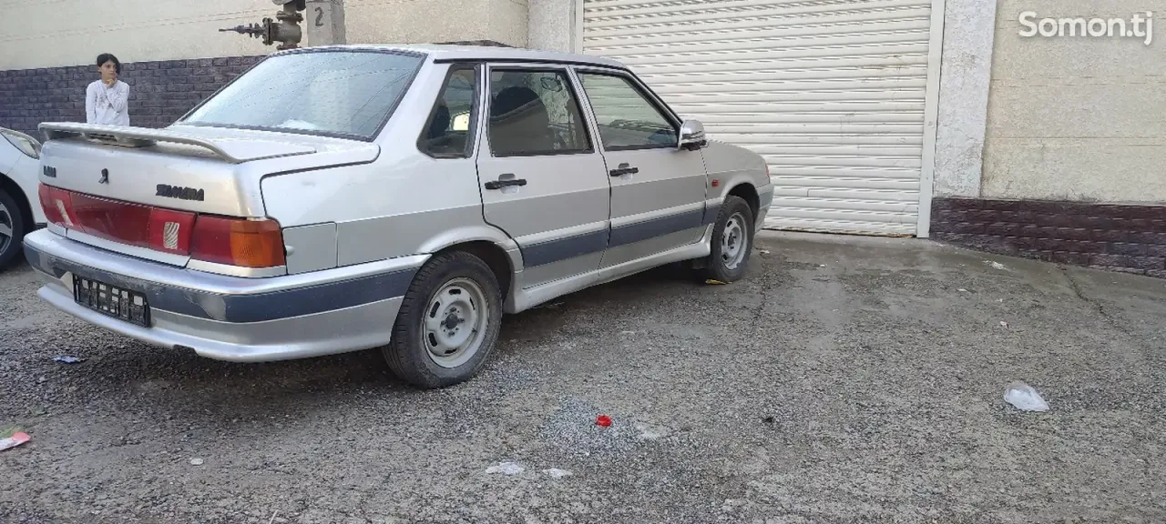 Lada (ВАЗ) 2115 2005 · 1.6 MT