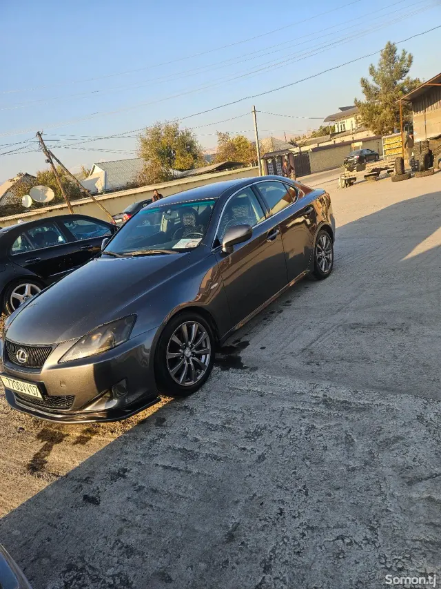 Lexus IS series 2008 · 2.5 AT