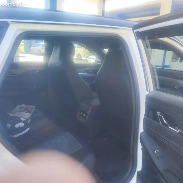 Dongfeng L7 2025 · AT