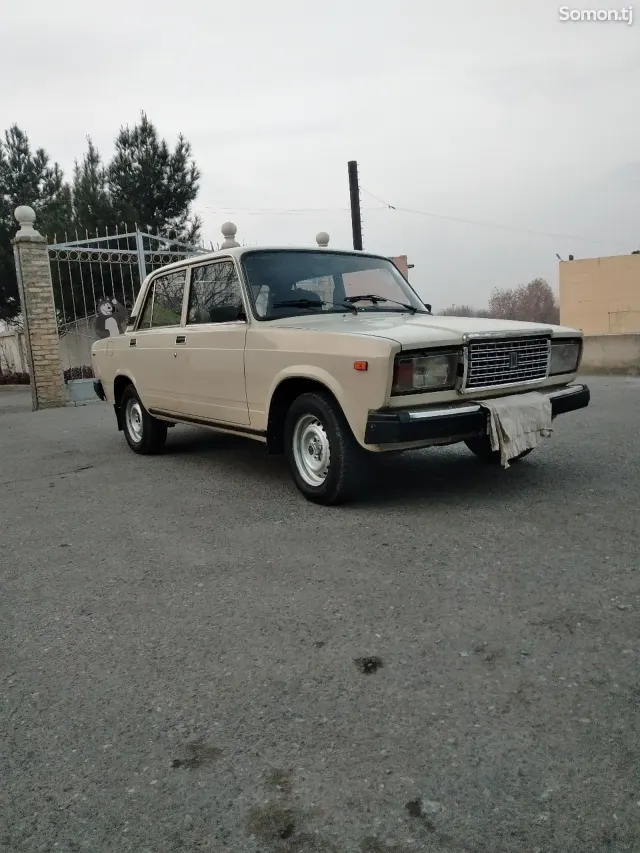 Lada (ВАЗ) 2107 1995 · 1.3 MT