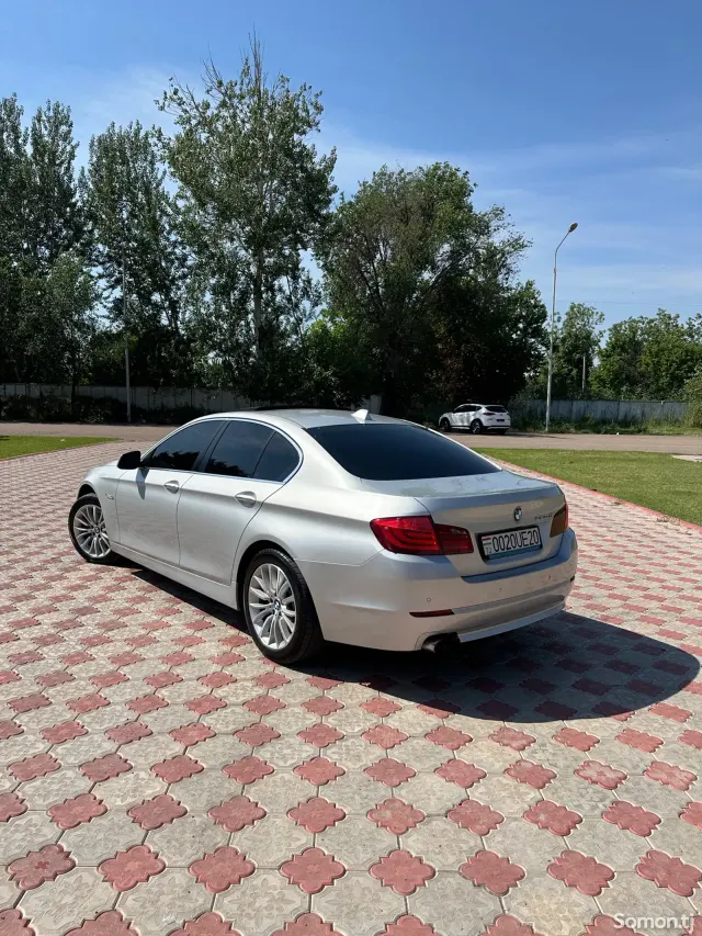 BMW 5 series 2011 · 2.0 AT