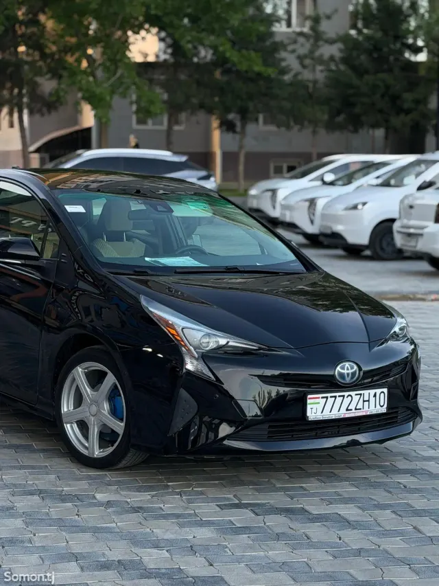 Toyota Prius 2017 · 1.8 AMT