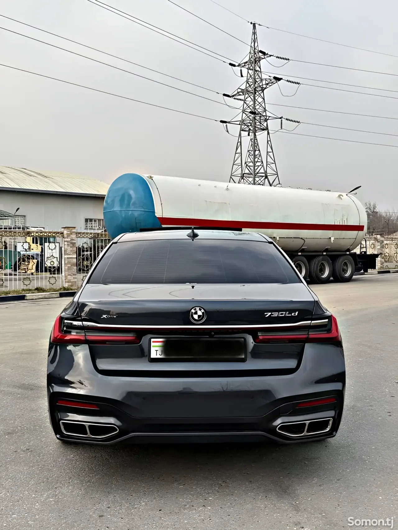 BMW 7 series 2017 · 3.0 AT
