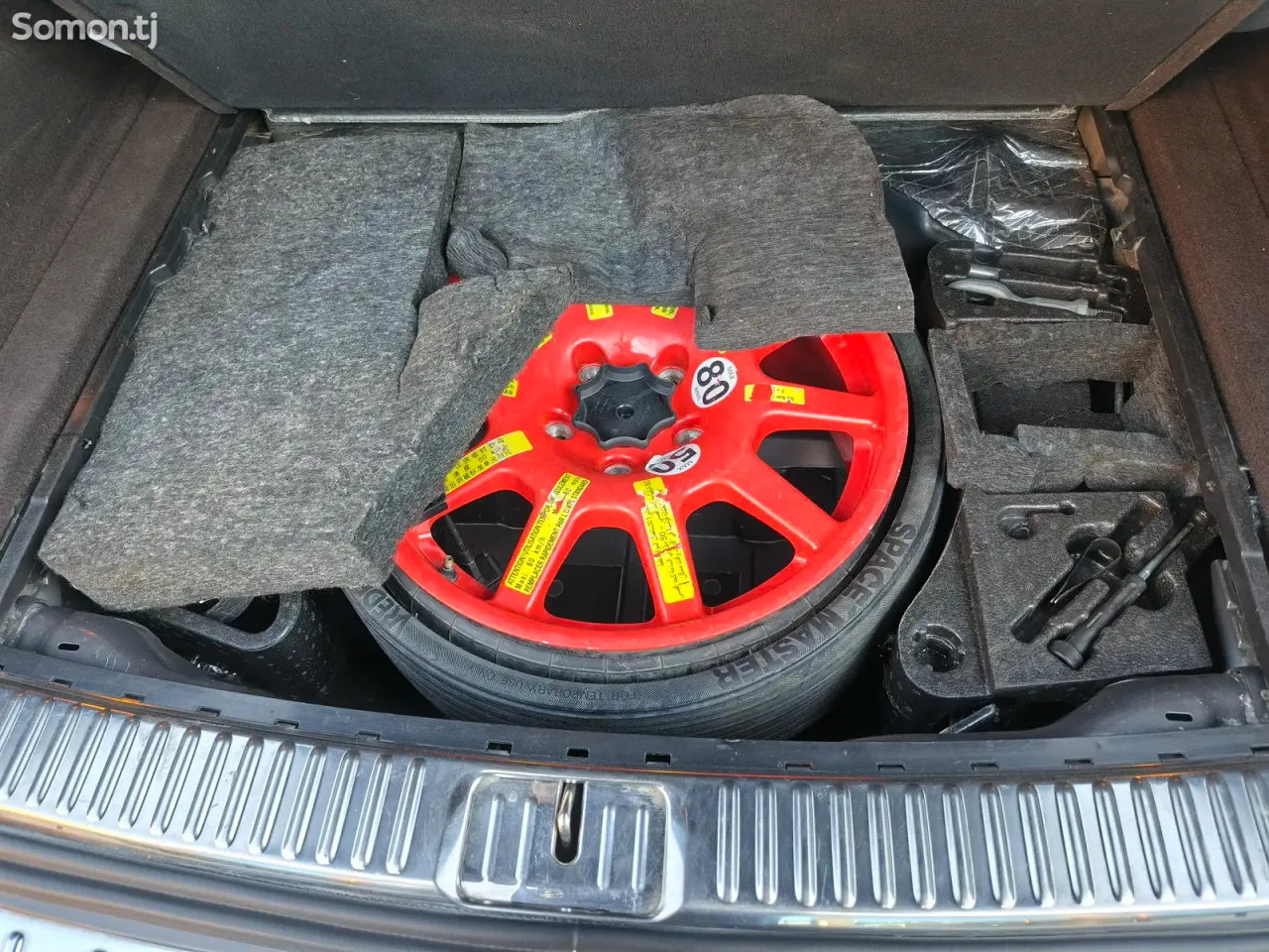 Volkswagen Touareg 2012 · 3.0 AT