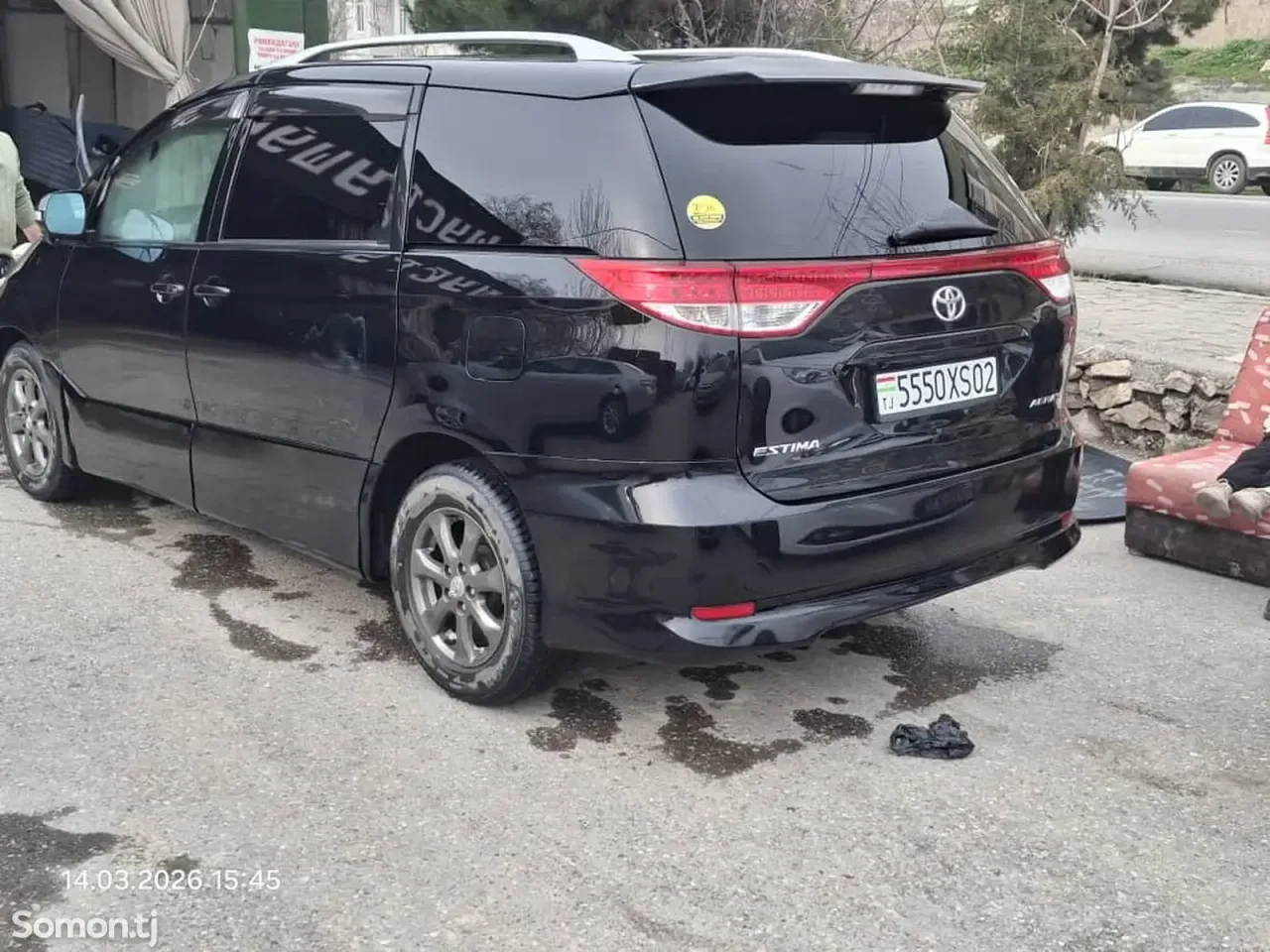 Toyota Estima 2010 · 2.4 AT