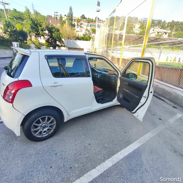 Suzuki Carry 2007 · 1.4 AT