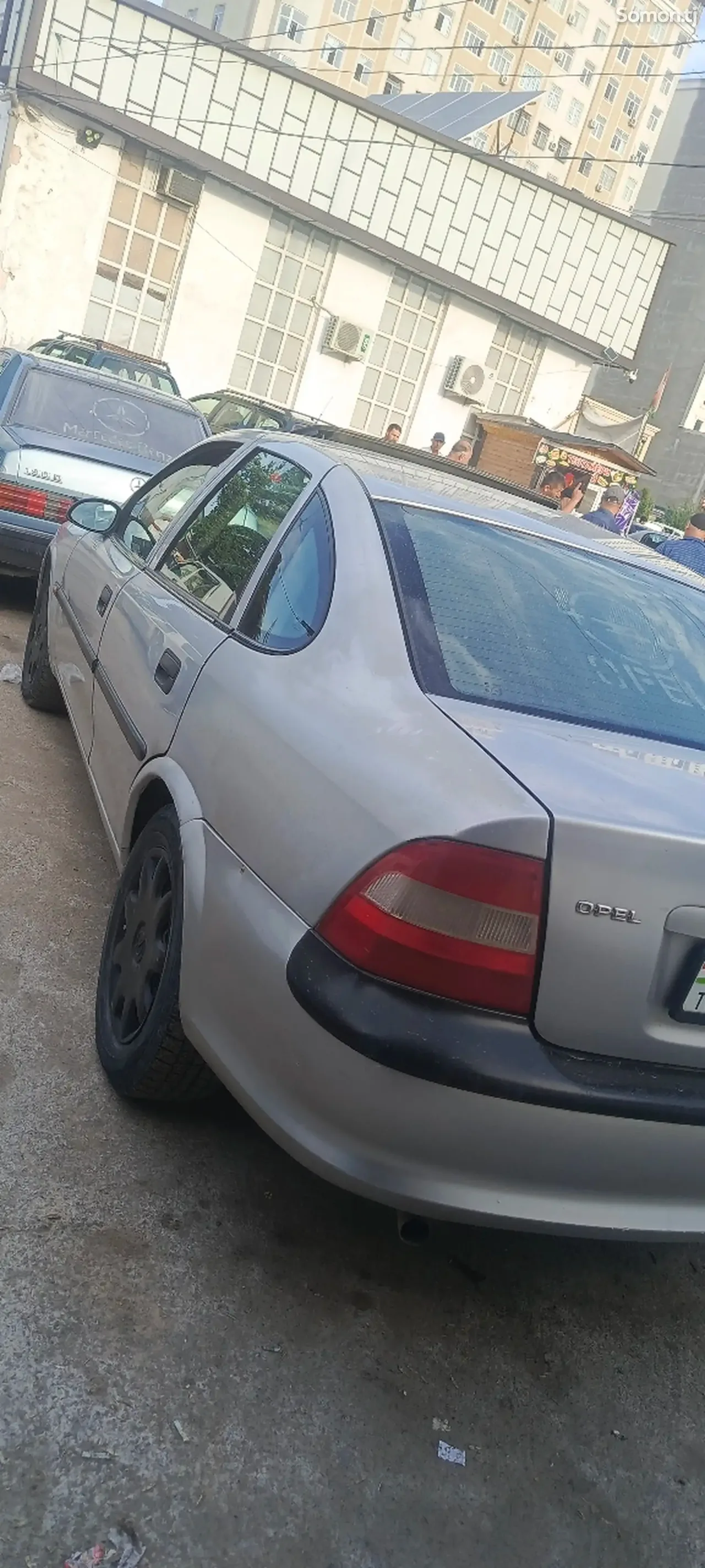 Opel Vectra C 1996 · 1.6 MT