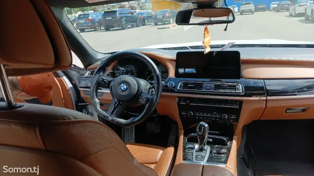 BMW 7 series 2015 · 3.0 AT