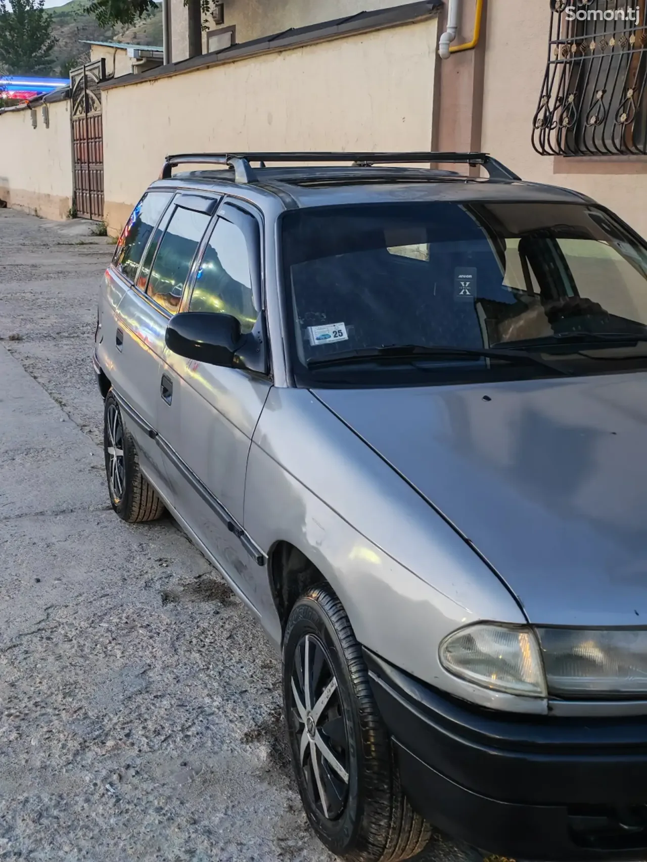 Opel Astra F 1995 · 1.6 MT