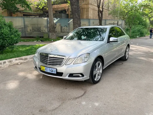 Mercedes-Benz E class 2010 · 3.0 AT
