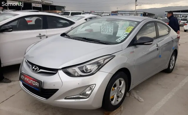 Hyundai Avante 2015 · 1.6 AT