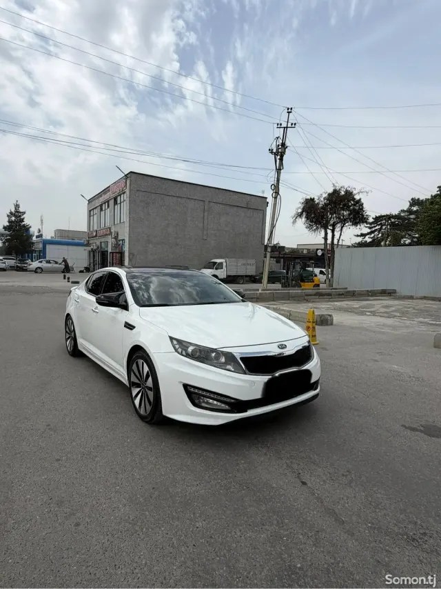 Kia K5 2012 · 2.0 AT