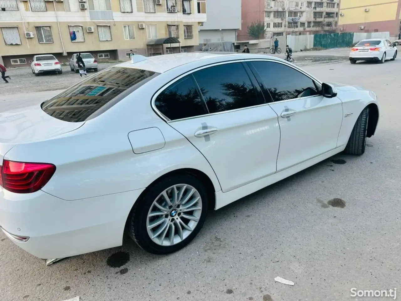 BMW 5 series 2014 · 2.0 AT
