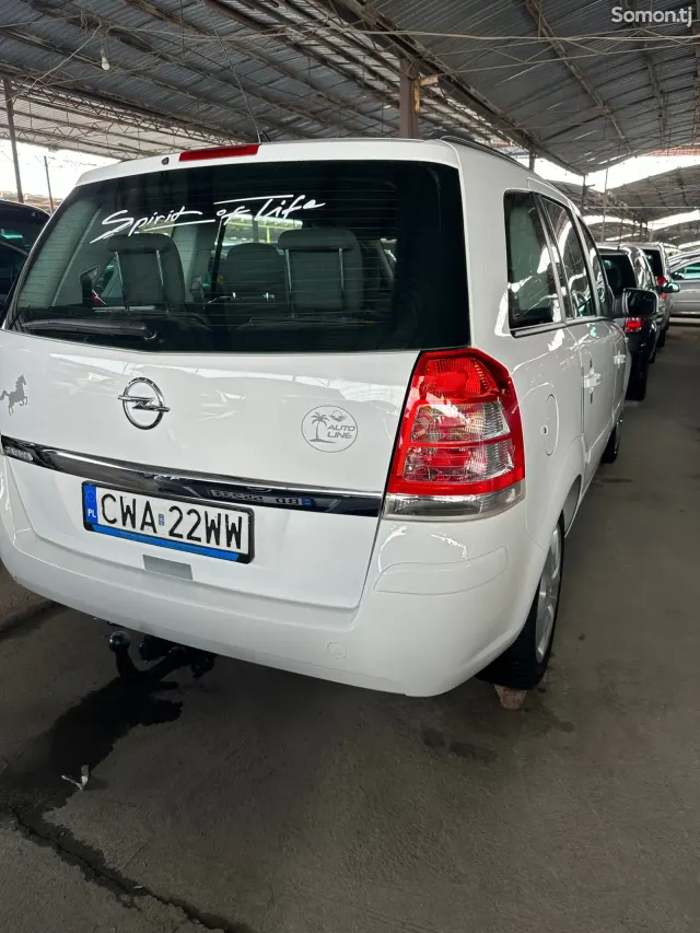 Opel Zafira 2014 · 1.8 MT