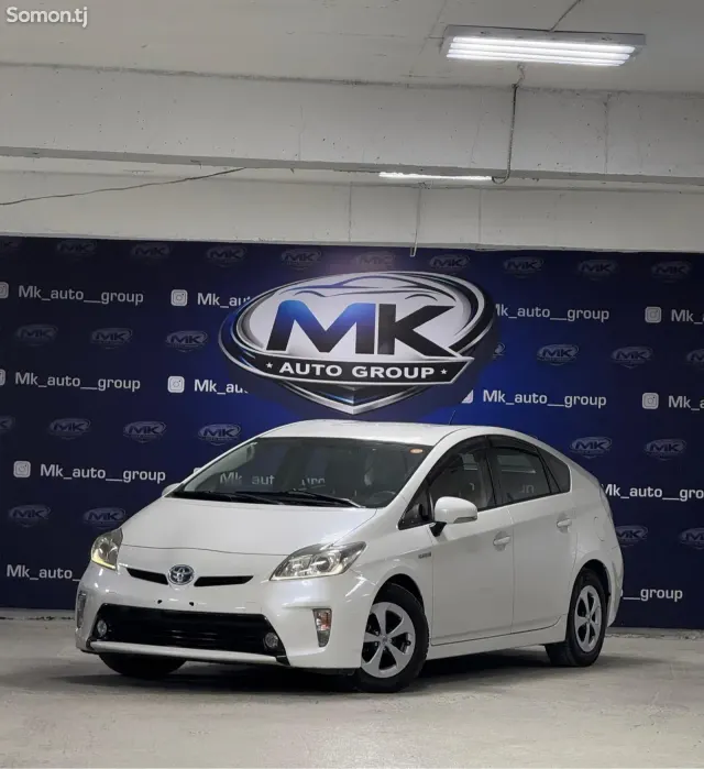 Toyota Prius 2014 · 1.8 CVT