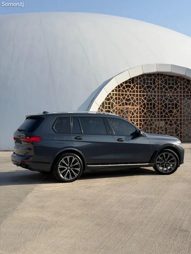 BMW X7 2019 · 3.0 AT