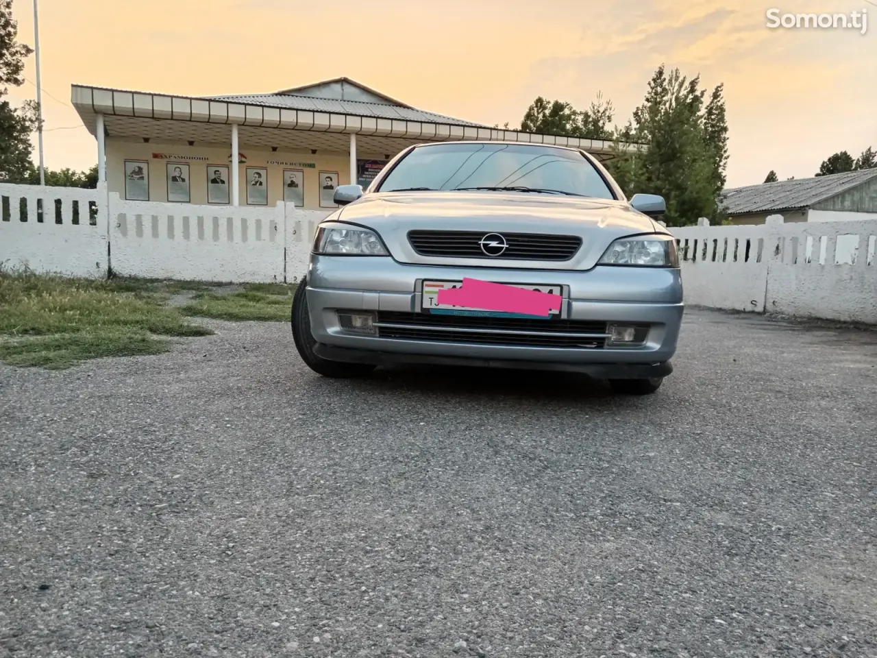 Opel Astra G 2001 · 1.6 MT