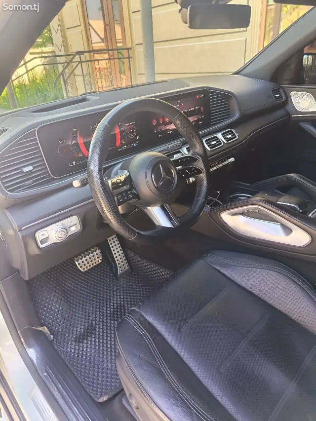 Mercedes-Benz GLE class 2024 · 3.5 AT