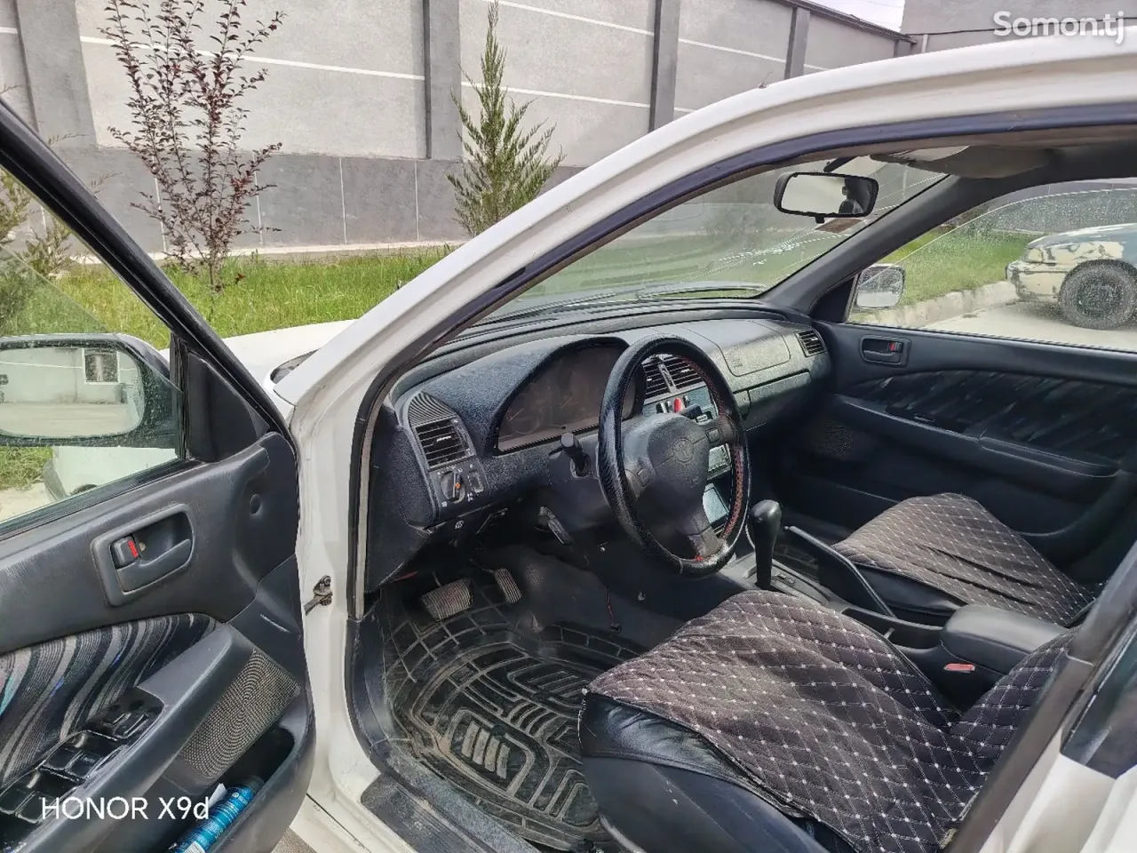 Toyota Carina 1999 · 1.8 AT