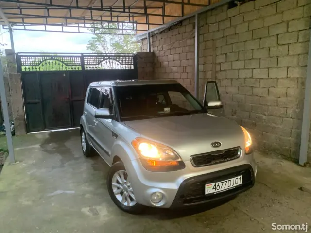 Kia Soul 2013 · AT