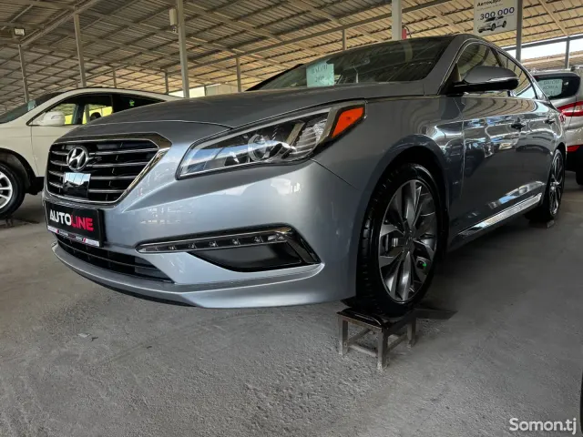 Hyundai Sonata 2015 · 2.4 AT