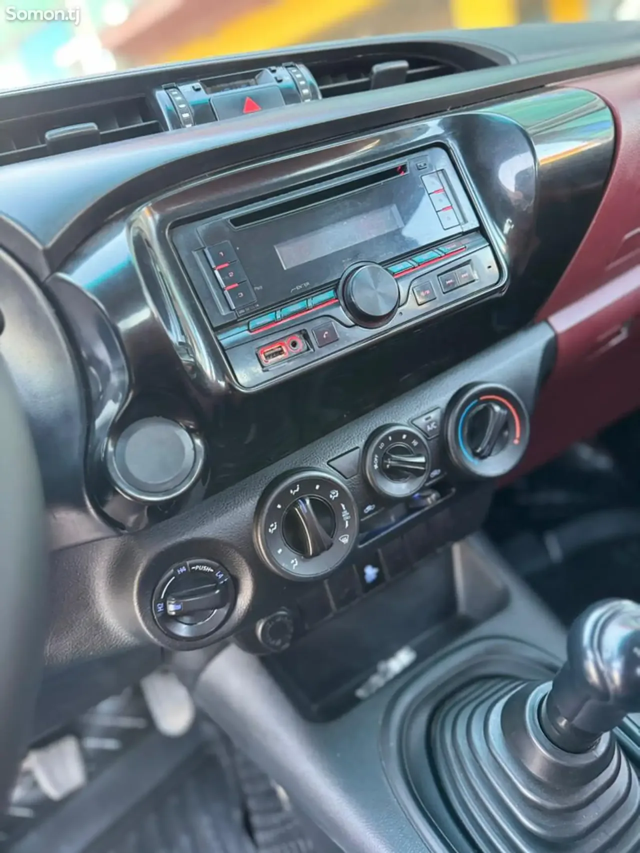 Toyota Hilux 2018 · 2.7 MT