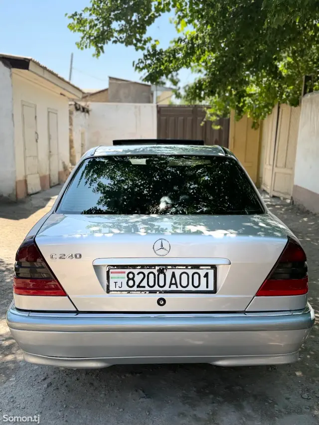 Mercedes-Benz C class 1999 · 2.4 AT