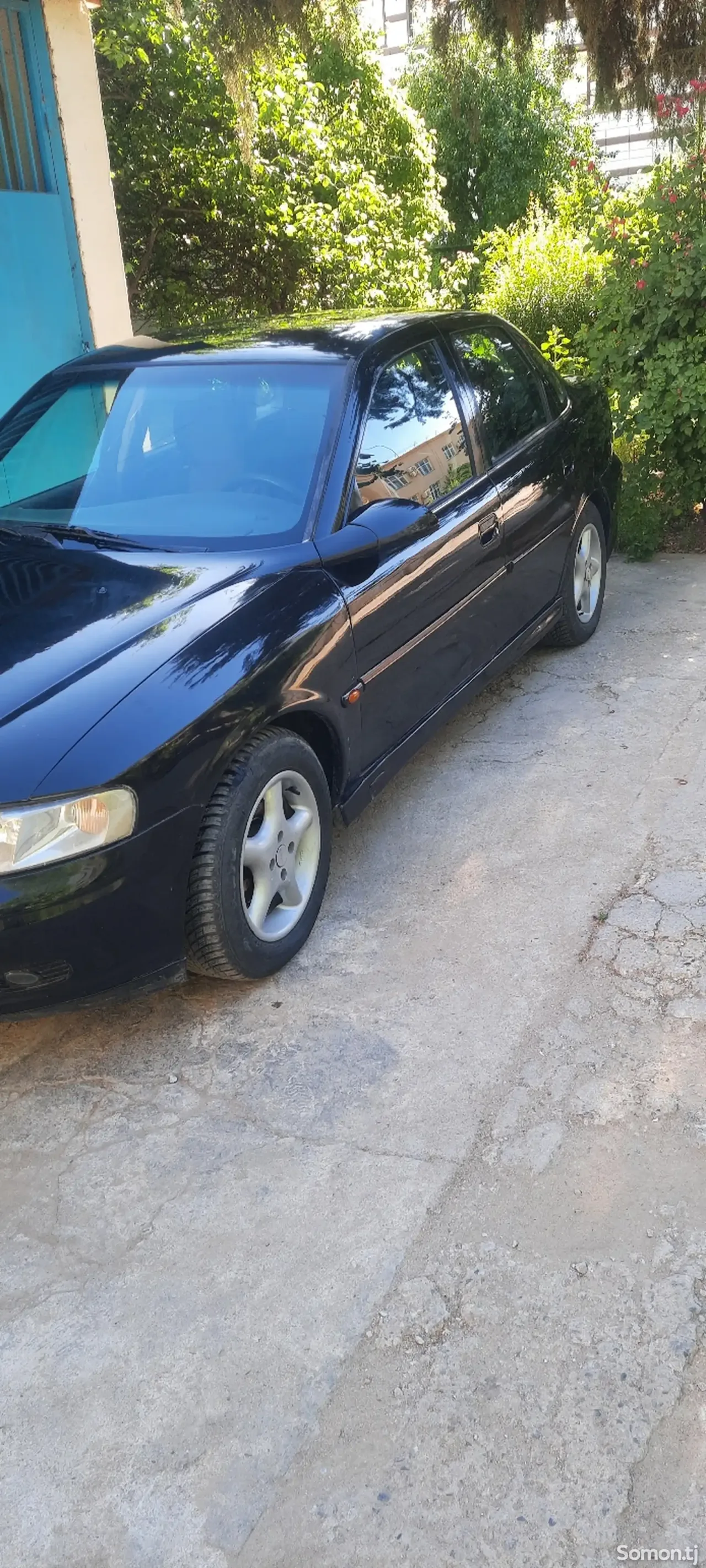 Opel Vectra B 1999 · 1.6 MT