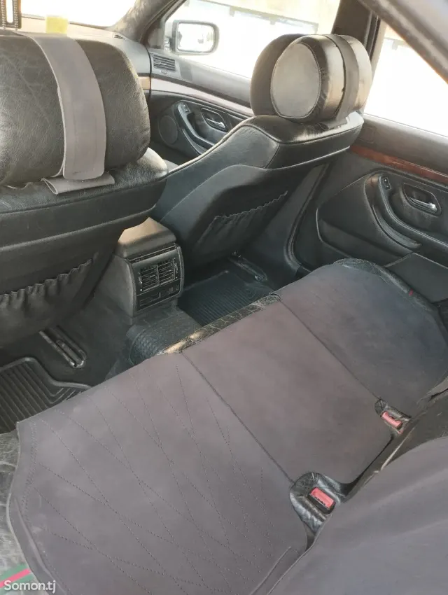 BMW 5 series 1999 · 2.5 MT