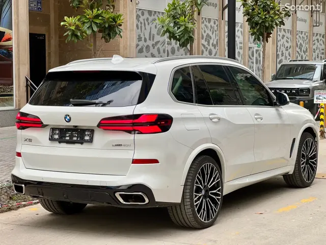 BMW X5 2021 · 3.0 AT